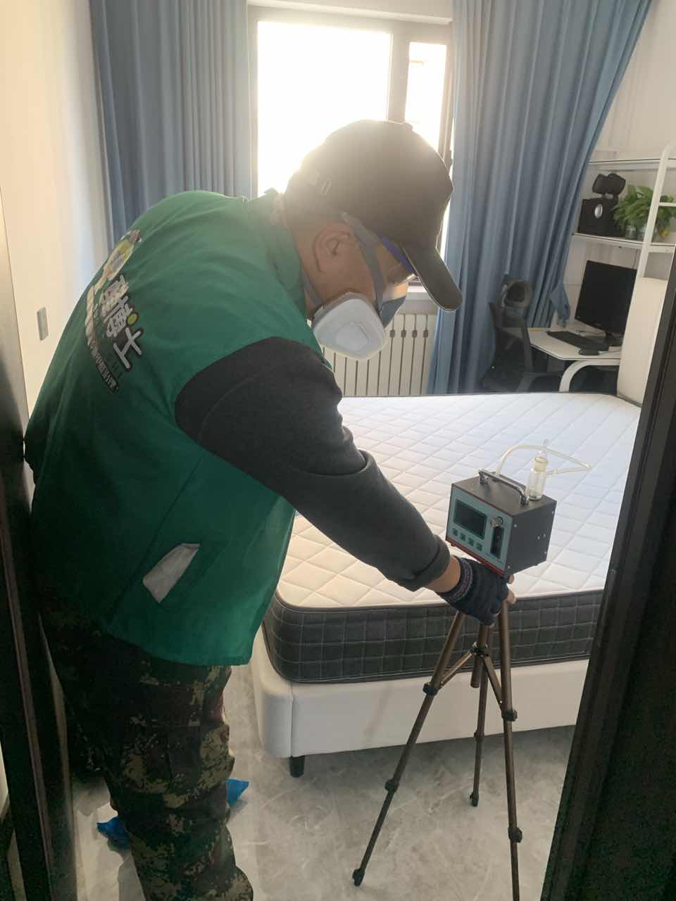 崇仁醛博士百和国际小区测甲醛 甲醛检测现场